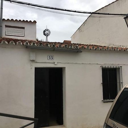 Agradable Casa Rural Con Suelos De Madera Santa Olalla del Cala Exterior photo