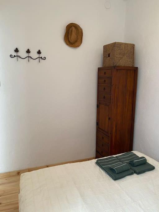 Agradable Casa Rural Con Suelos De Madera Santa Olalla del Cala Exterior photo